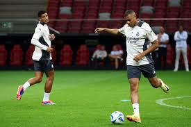 c7娱乐官网：拉姆：贝肯鲍尔在许多方面都超越时代，他是独一无二的巨星.